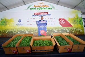 İBB TIRLARI YOLA ÇIKTI