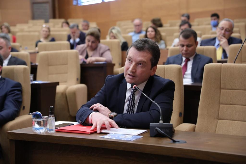 BORA BALCIOĞLU,” İLÇEMİZDE YAKLAŞIK 13 YILDIR YAŞANAN SEL AFETİNDEN DOLAYI İMARA KAPALI OLAN TAŞKIN ALAN BÖLGESİNİN, TAŞKIN RİSKİNİN KALKMASIYLA YENİDEN PLANA AÇILMASI BİZ SİLİVRİ’LİLERİ MUTLU ETMİŞTİR.