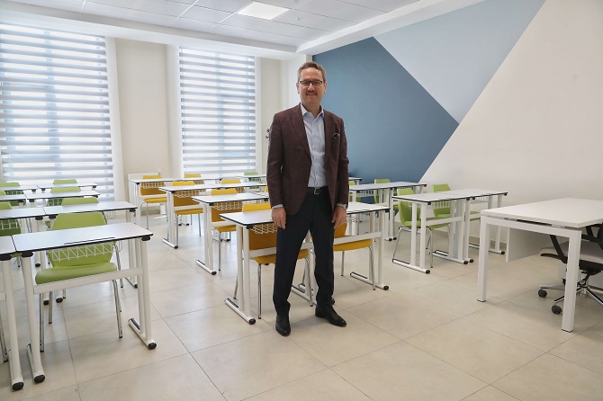 GÜVERCİNTEPE SEZAİ KARAKOÇ GENÇLİK MERKEZİNİ ÇOK SEVİLDİ