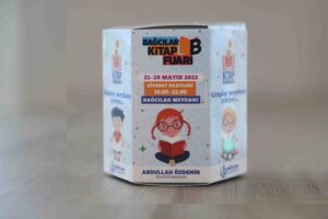 Bayram harçlıkları kitap için toplanıyor