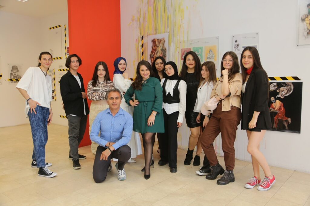 GENÇ YETENEKLERDEN ‘OLAY YERİ’ RESİM SERGİSİ: GSA’DA AÇILDI