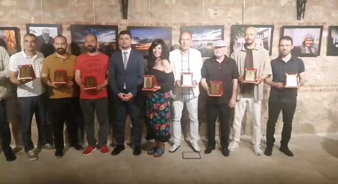 SİLİVRİ’DE, ’11 GÖZ BAKIŞ KARMA FOTOĞRAF SERGİSİ’ AÇILDI