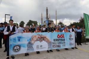661. TARİHİ KIRKPINAR YAĞLI GÜREŞLERİ FESTİVALİ BAŞLADI