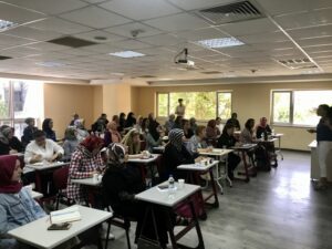 Bahçelievler’de Kadınlara Girişimcilik Eğitimi