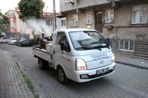 HAŞERESİZ VE SİVRİSİNEKSİZ BİR YAZ İÇİN İLAÇLAMA EKİBİ SAHADA