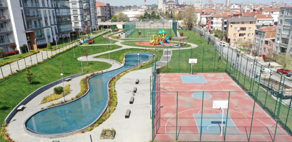 KÜÇÜKÇEKMECE’NİN ÇEHRESİ YEŞİL ALAN VE PRESTİJLİ PARKLARLA DEĞİŞİYOR