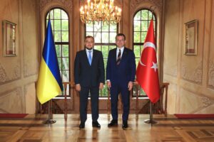 İMAMOĞLU, UKRAYNA BÜYÜKELÇİSİ’Nİ AĞIRLADI İMAMOĞLU-BODNAR, BARIŞ İÇİN ATATÜRK’ÜN SÖZLERİNDE BULUŞTU