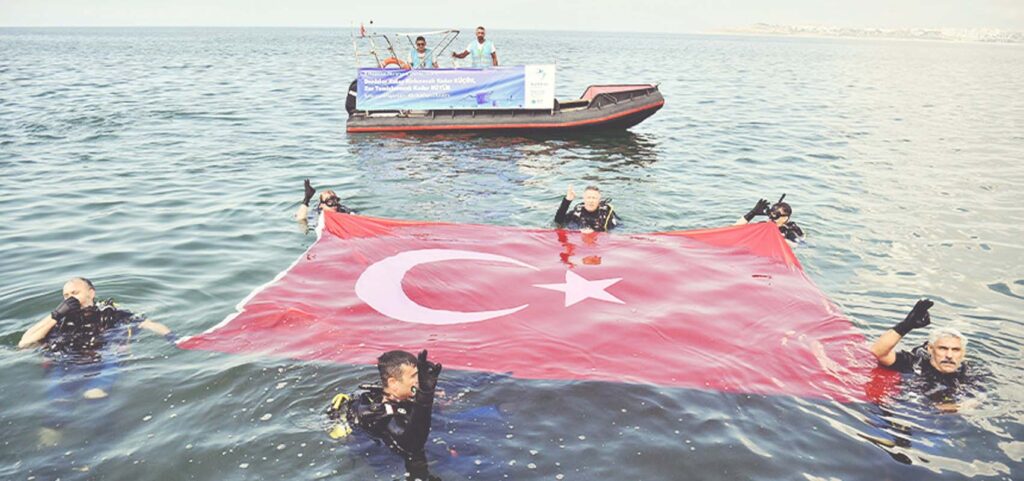 KIYI VE DENİZ TEMİZLİĞİYLE FARKINDALIK OLUŞTURULDU