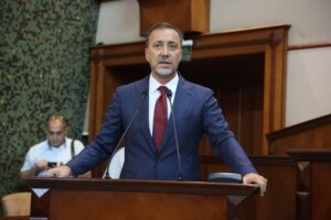 YILMAZ’DAN İBB’YE PLAJ TEPKİSİ: “SONUÇLARINA KATLANIRSINIZ”