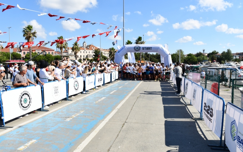 ULUSLARARASI SREBRENİTSA BOŞNAK SOYKIRIMI ANMA KOŞUSU, BAKIRKÖY’ DE DÜZENLENDİ