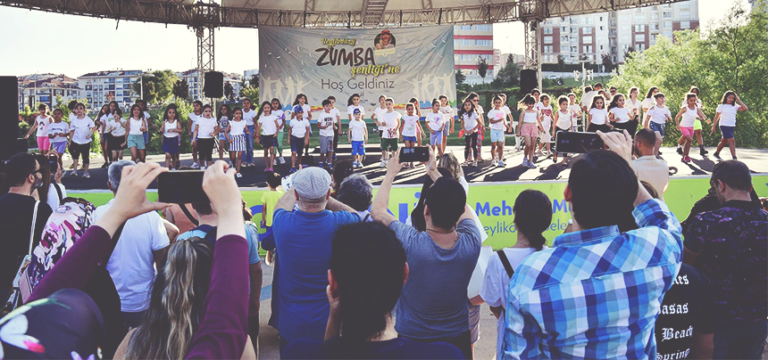 YAŞAM VADİSİ’NDE ZUMBA ŞENLİĞİ