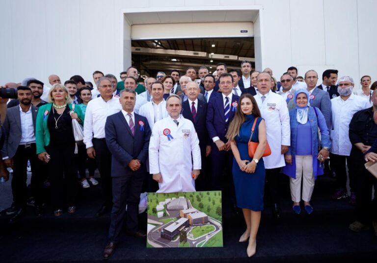 İSTANBUL’DA NORMAL EKMEK ÜRETİMİNİ 1,8 MİLYONA ÇIKARACAK FABRİKA AÇILDI