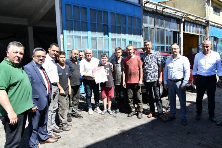 BAŞKAN MESUT ÜNER “ALIN TERİNİ EMEĞİYLE BİRLEŞTİREN ESNAFIMIZIN DAİMA YANINDAYIZ”