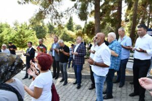 “CEM BAŞKANI KABRİ BAŞINDA DUALARLA ANDI”