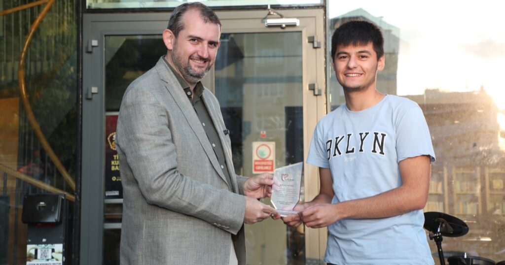 Güngören Belediyesi’nden Üniversiteyi Kazanan Gençlere 3 Bin TL Burs