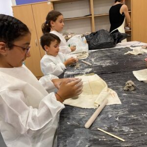 HAYAL GÜÇLERİ SERAMİK SANATIYLA GELİŞİYOR