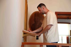 Gençler, duygularını müzenin anı defterinde paylaşıyorlar