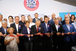 150 GÜNDE 150 PROJE MARATONUNDA, KÜÇÜKÇEKMECE CENNET MEYDANINA KAVUŞTU