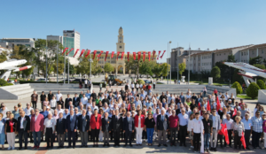 İzmir’in kurtuluşu ve CHP’nin kuruluşu coşkuyla kutlandı