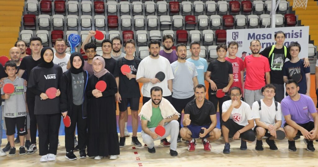 Masa Tenisi Turnuvası Nefes Kesti