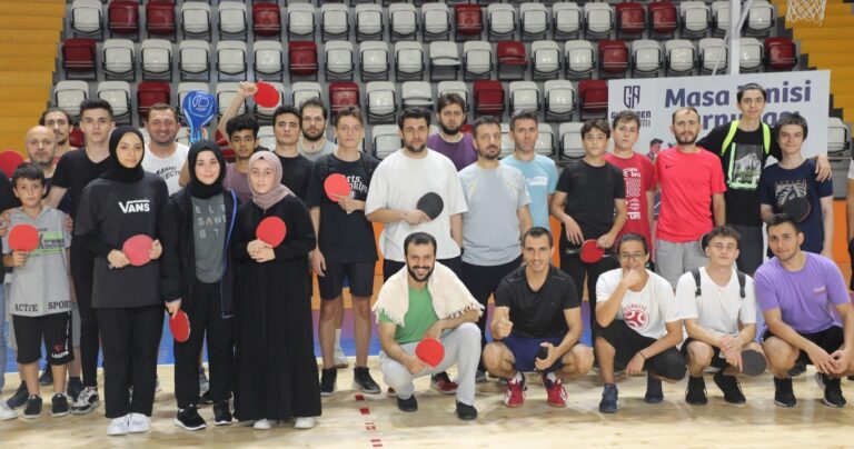 Masa Tenisi Turnuvası Nefes Kesti