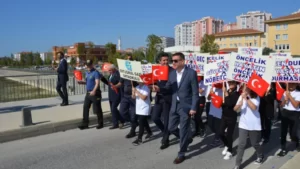 Öğrenciler yaya önceliğine dikkat çekti