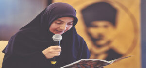 OKUMA YAZMAYI ÖĞRENİP ÇOCUKLARINA HİKÂYELER OKUDULAR