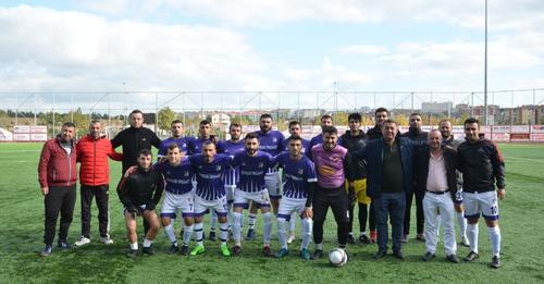 AKÖREN DİREKLERE TAKILDI 2-1