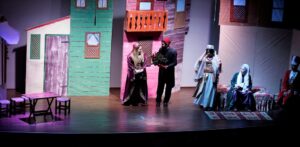 BAŞAKŞEHİR’DE “SAFİNAZ’IN İZDİVACI” KAHKAHALARA BOĞDU