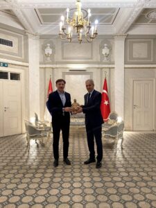 Başkan Bahadır: ‘Çalışmalarımızın uluslararası arenada ilgi görmesinden dolayı gurur duyuyoruz!