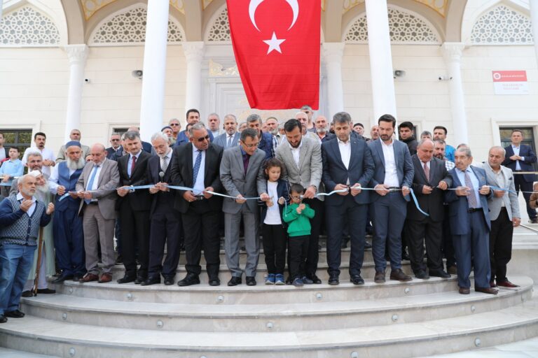 Hacı Bayram-ı Veli Camii ibadete açıldı