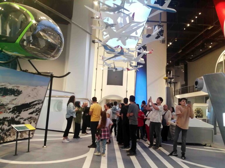 Özel çocuklar, uzay deneyimi yaşadılar