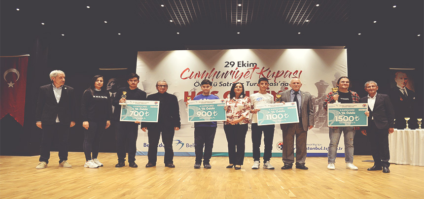 CUMHURİYET KUPASI SATRANÇ TURNUVASI TAMAMLANDI