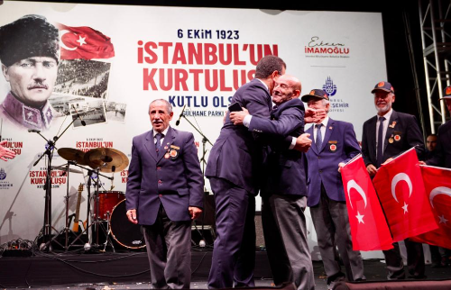 GÜLHANE PARKI’NDA KURTULUŞ COŞKUSU