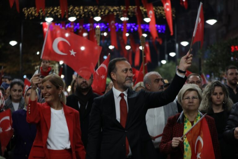 SİLİVRİ’DE CUMHURİYET BAYRAMI COŞKUYLA KUTLANDI