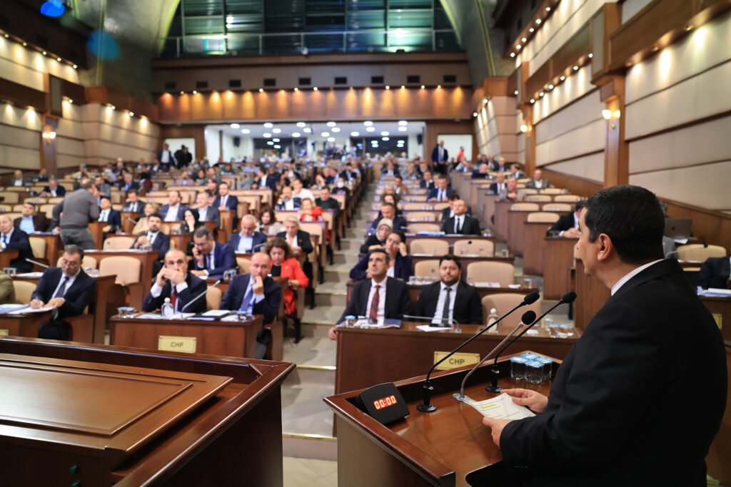 İETT FİLOSUNU GENÇLEŞTİRİYOR