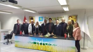 BUĞRA KAVUNCU’DAN, CEYLAN’A HAYIRLI OLSUN ZİYARETİ