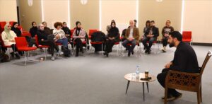 KAMPÜS KARİYER GENÇLERE YOL GÖSTERMEYE DEVAM EDİYOR