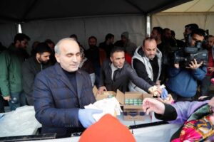 ARNAVUTKÖY’DE KARADENİZ RÜZGÂRI ESTİ