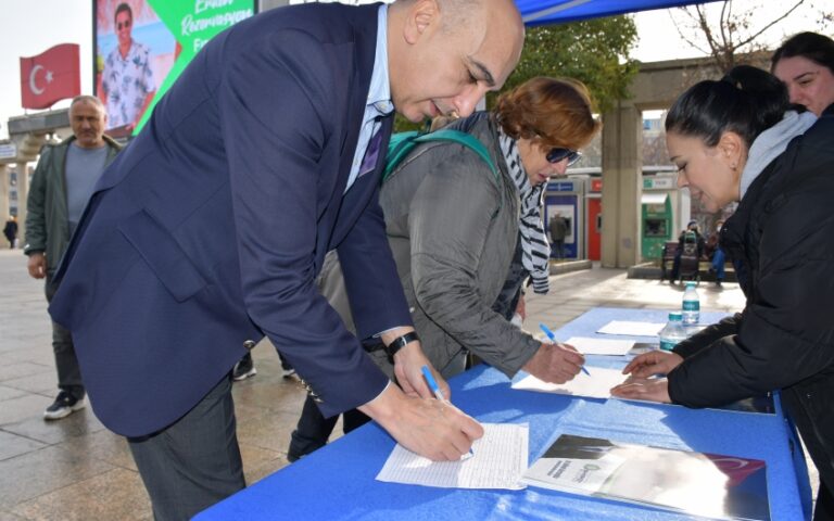 BAKIRKÖY HALKI PAZARININ ADINI SEÇİYOR