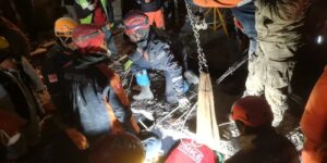 Güngören Belediyesi Arama ve Kurtarma ekibi 13 kişiyi kurtardı