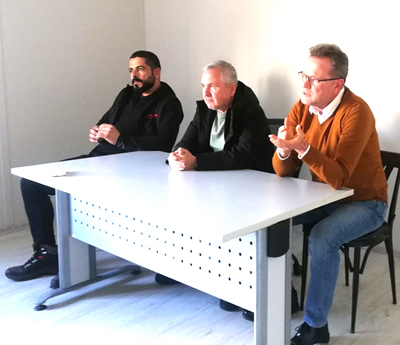 ERDAL İŞKAR TAKIMLA TANIŞTI