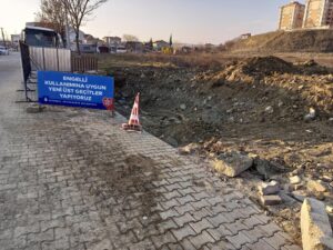 BİR TÜRLÜ BAŞLANAMAYAN ÜST GEÇİT