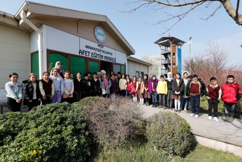 ÖĞRENCİLER AFETLER HAKKINDA BİLİNÇLENDİRİLDİ