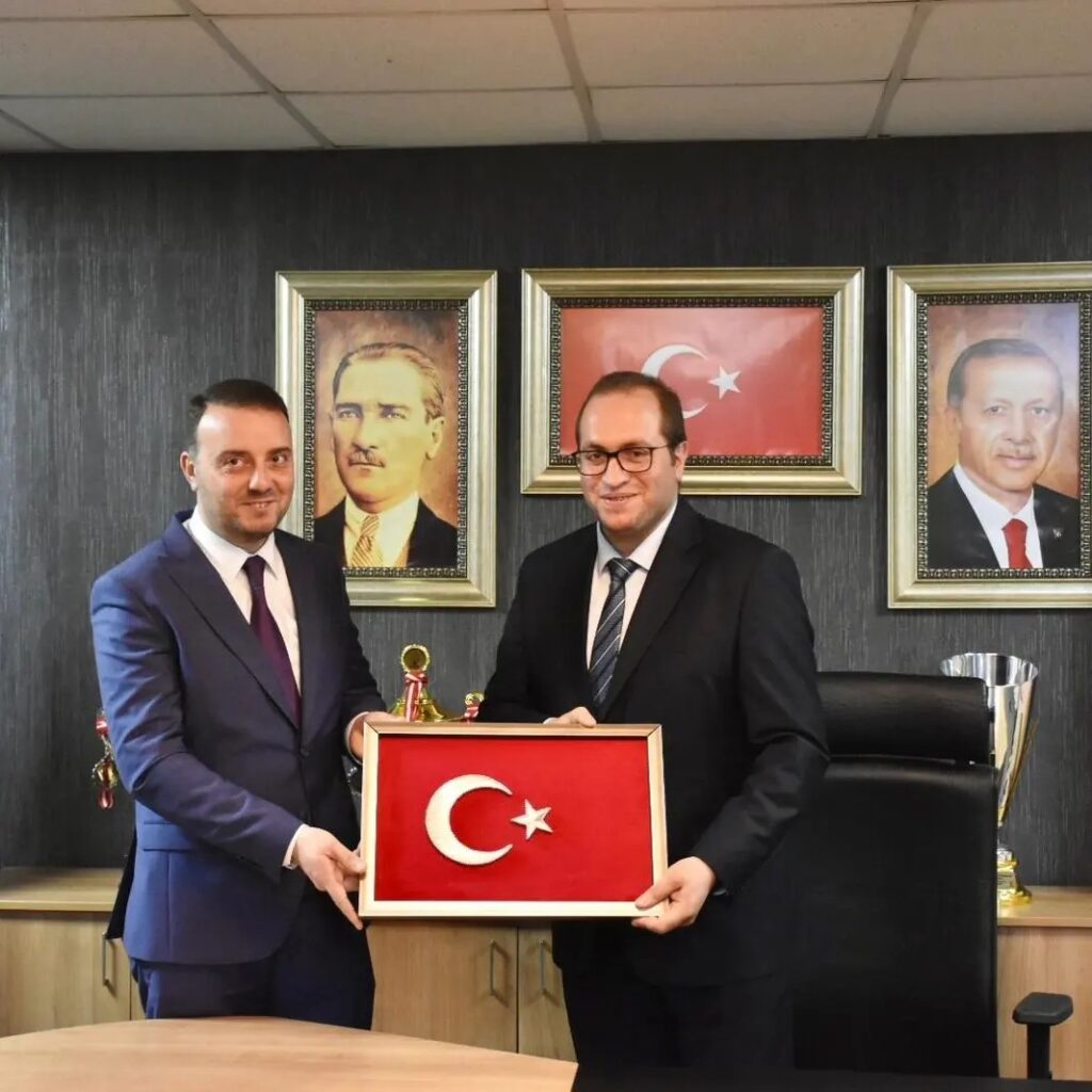 EKREM PAMUK, BOZOĞLU’NDAN GÖREVİ RESMEN DEVRALDI