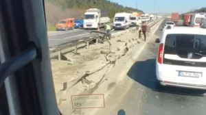 Silivri Tem Otoyolunda Feci Kaza!