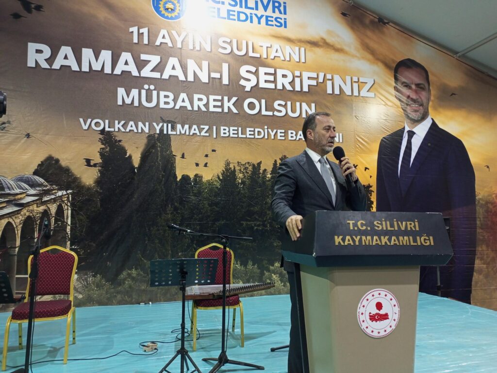 SİLİVRİ BELEDİYESİ RAMAZAN ÇADIRINDA ŞEHİT VE GAZİLER ONURUNA İFTAR DÜZENLEDİ