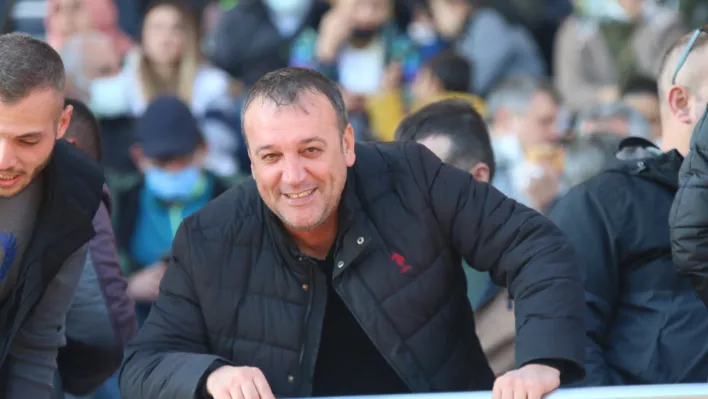 Çolakoğlu, Bayrakları hazırlasınlar