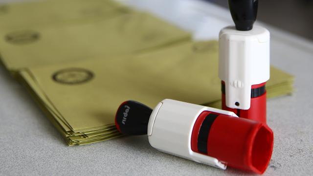 SEÇİM KARARI RESMİ GAZETE’DE YAYIMLANDI