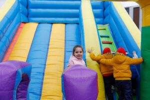 23 NİSAN ARNAVUTKÖY’DE COŞKUYLA KUTLANDI